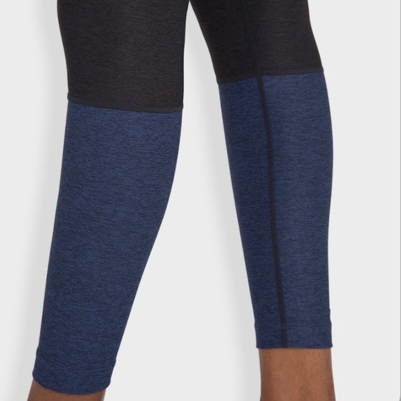 Outdoor Voices Dipped Colorblock 7/8 Leggings Charcoal Navy Size XS - Picture 4 of 12